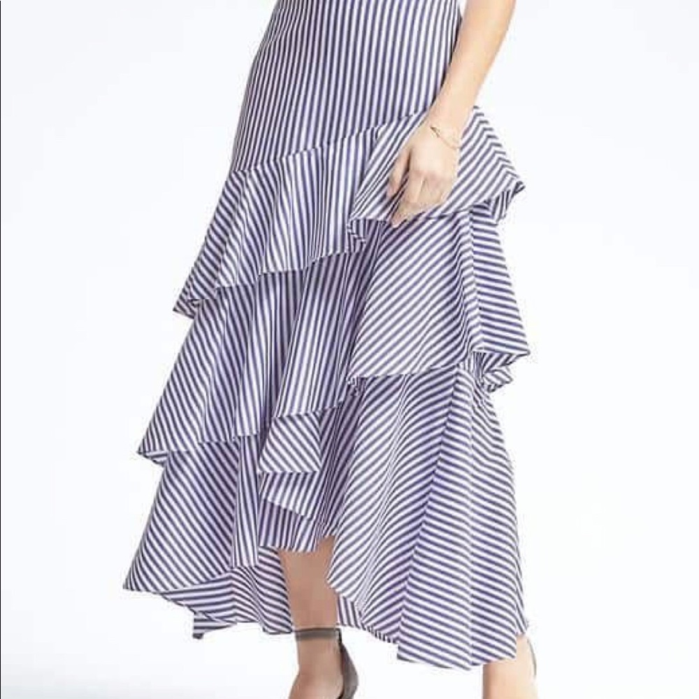 Ruffle skirt